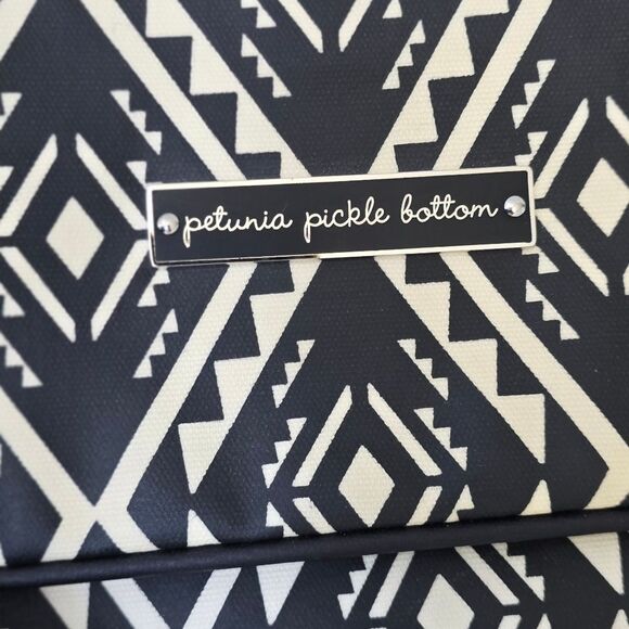 Petunia Pickle bottom diaper bag, geometric design, backpack & shoulder straps - Picture 5 of 11